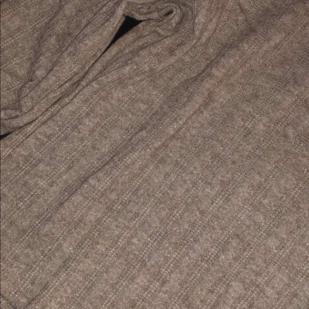Forever 21 Cropped Sweater Top